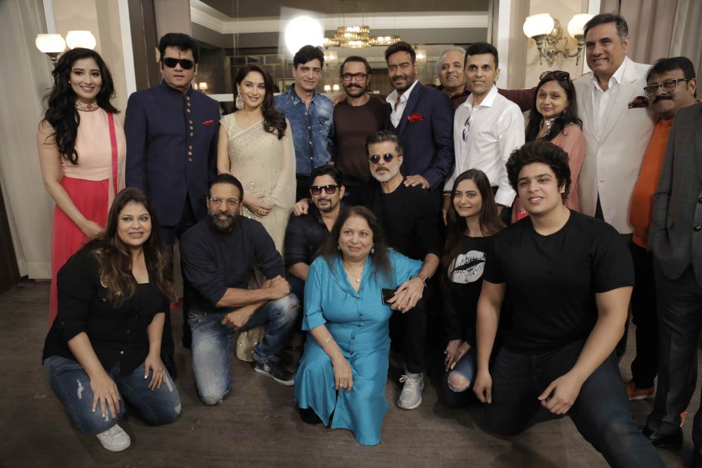 l-r-markand-adipati-madhuri-dixit-nene-indra-kumar-aamir-khan-ajay-devgn-ashok-yhakeria-and-anand-pandit