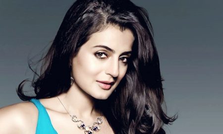 ameesha-patel-wallpaper