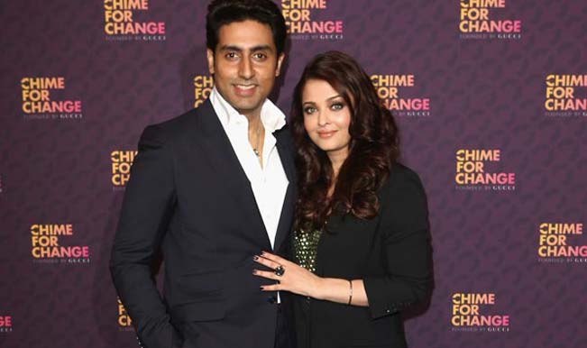 abhishek-bachchan-and-aishwarya-rai-bachchan-pose-backstage-in-the-media-room-at-the-chime-for-change