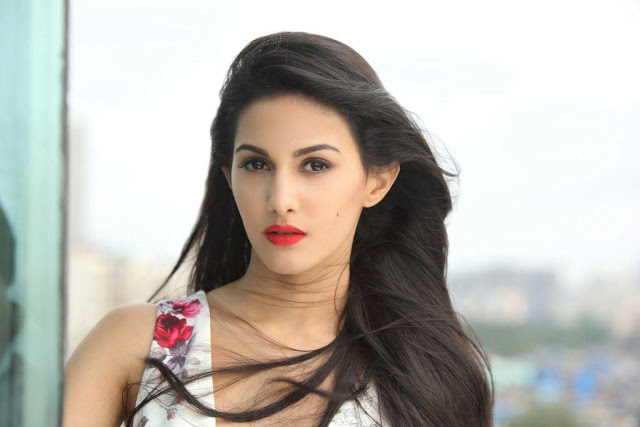 Amyra Dastur