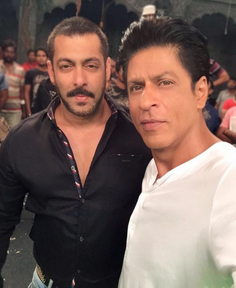 srk-salman-selfie