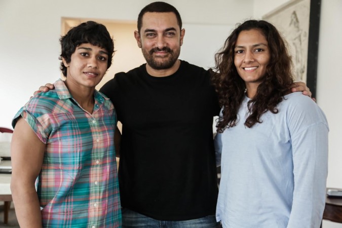 1478270979_babita-kumari-aamir-khan-geeta-phogat