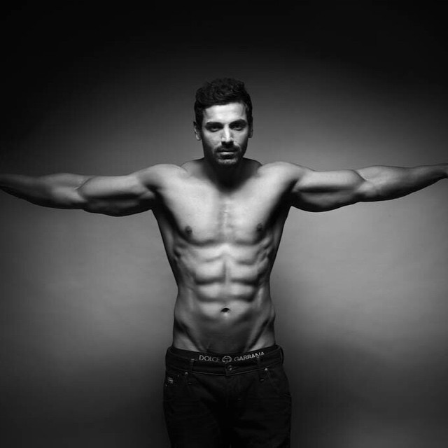 john-abraham-workout-10