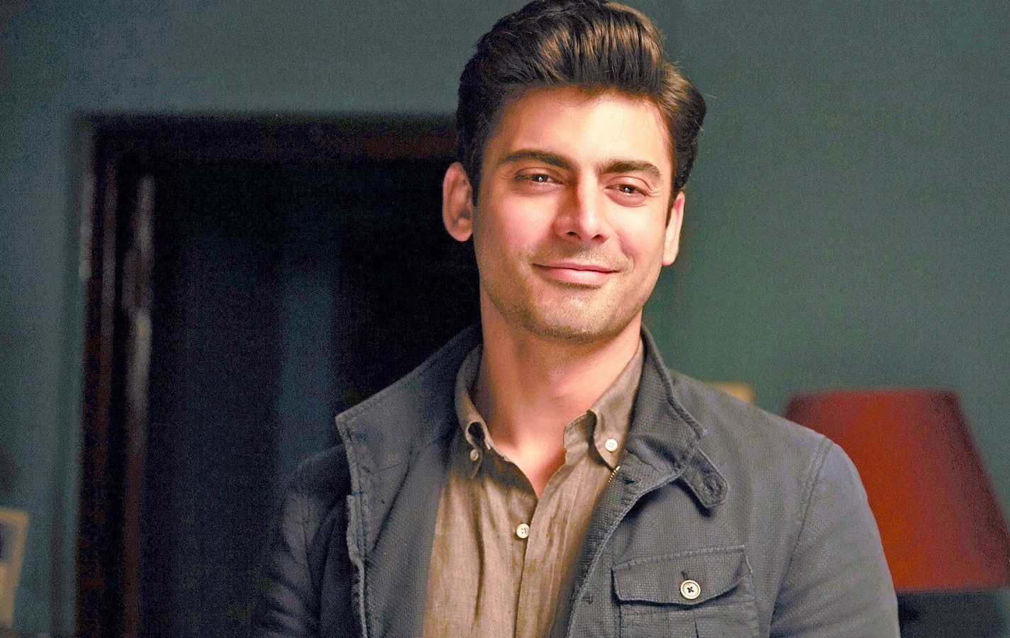 fawad-khan-hd-wallpapers-popopics-com-10