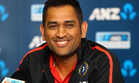 dhoni-happy-at-speech-given-nice-picture