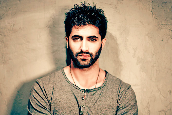 12-akshay-oberoi