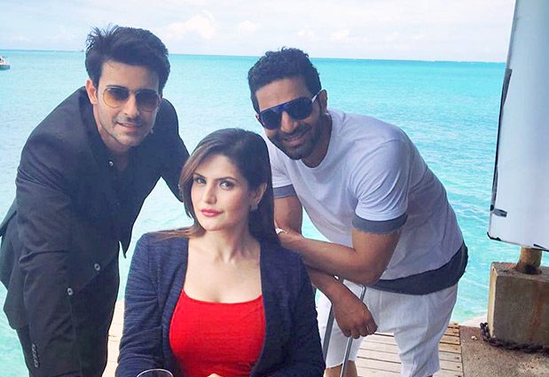 gautam-abhinav-zareen aksar 2