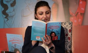 soha-ali-khan-reads-from-her-book-at-the-delhi-launch-of-her-book-the-perils-of-being-moderately-famous