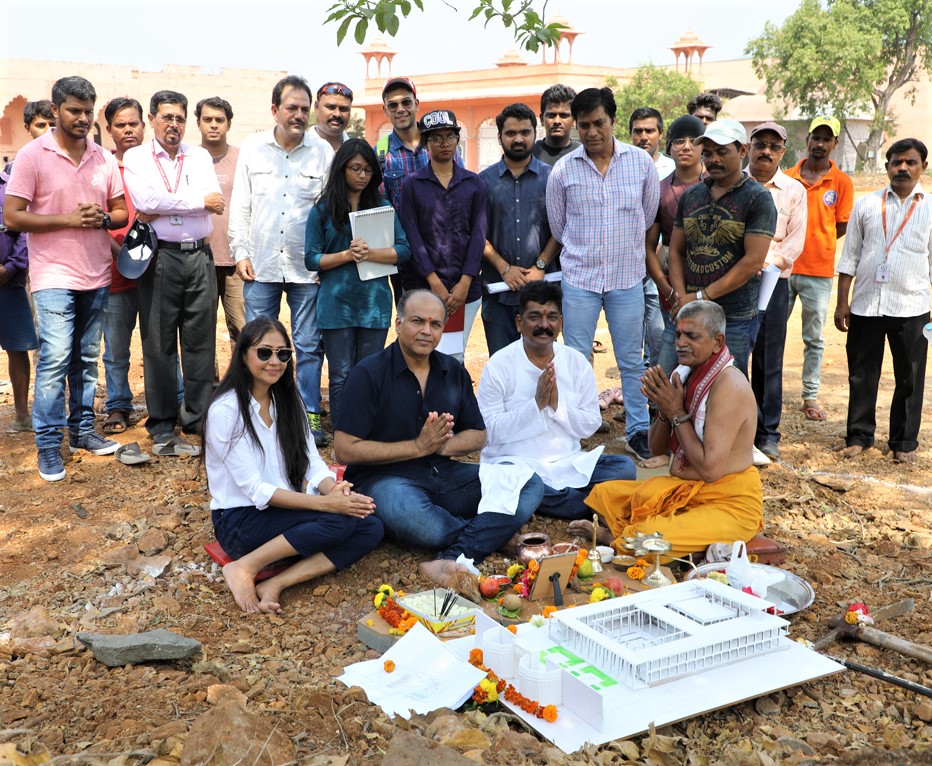 Nitin Desai and Ashutosh Gowariker are all set to recreate Shaniwar wada for Panipat