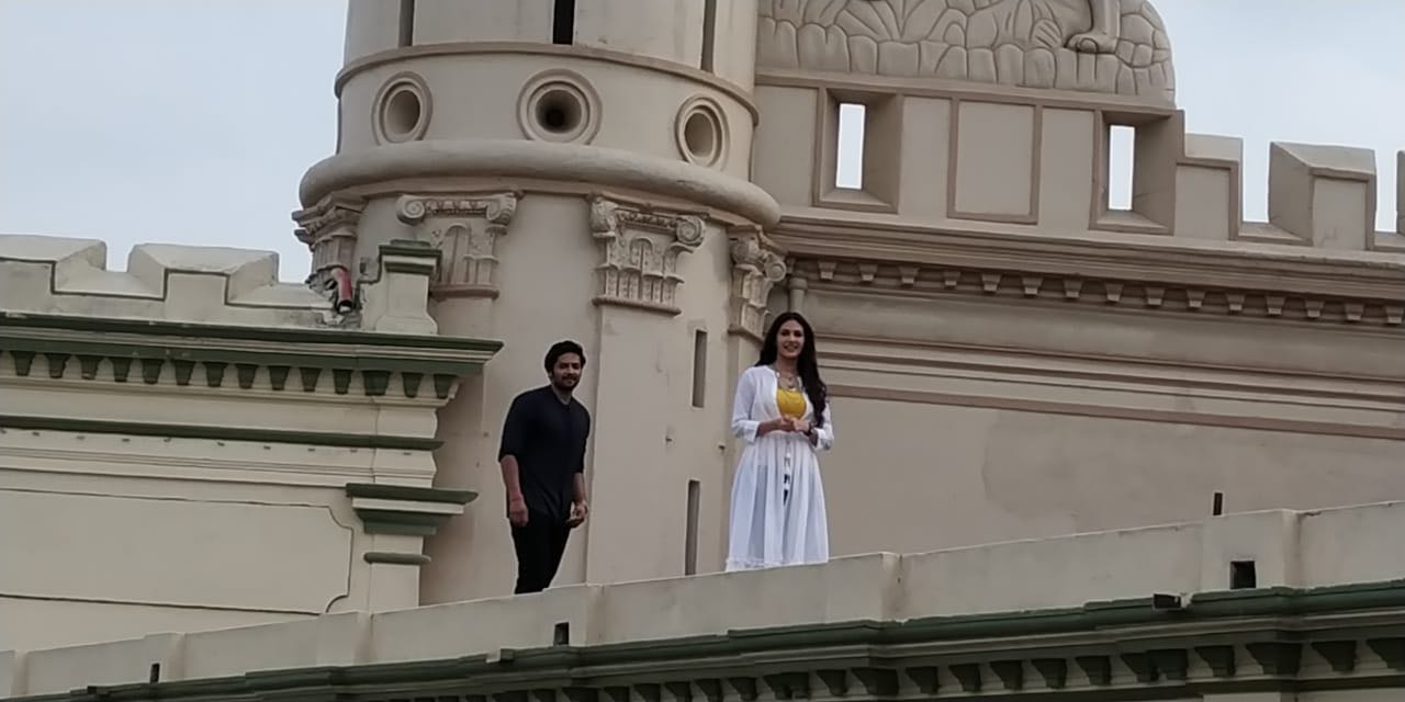 ali fazal and amyra dastur in Prassthanam