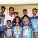 shah rukh khan with survivors of childhood cancer