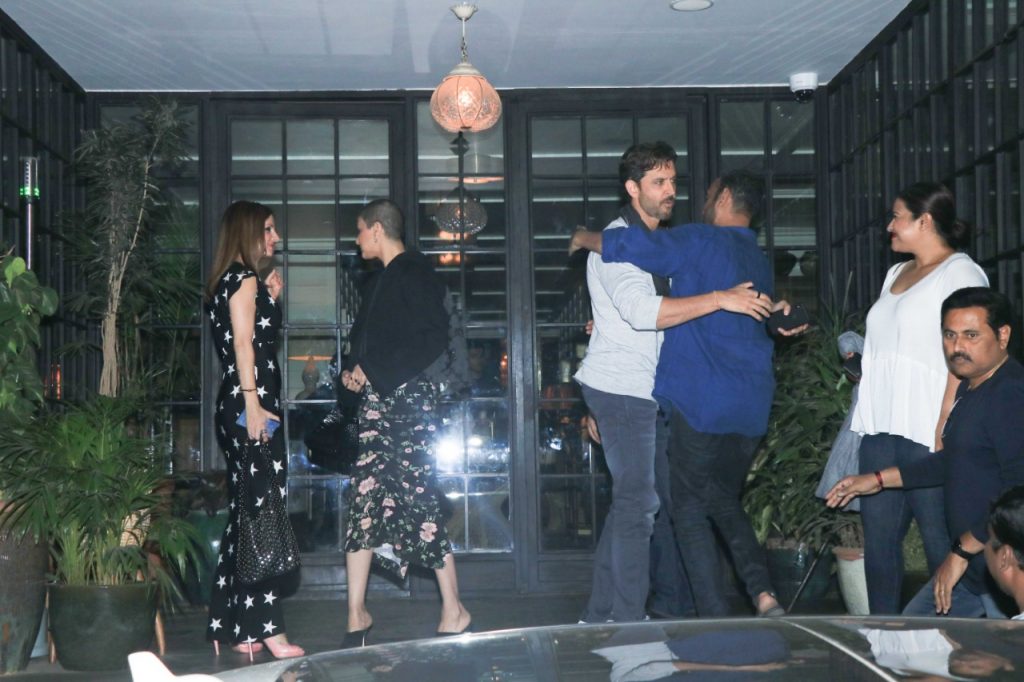 hrithik-roshan-birthday-celebration-7