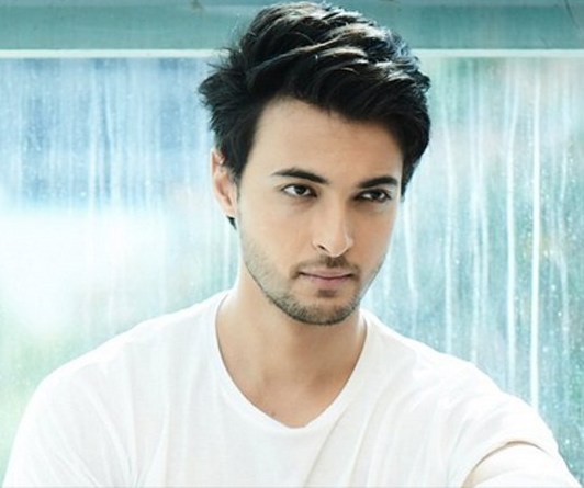 Aayush Sharma To Be Back On Silver Screen And This Time As An Army Officer