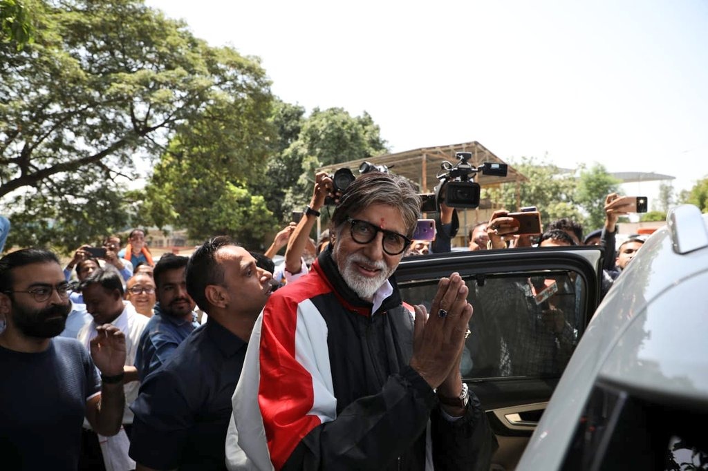Amitabh Bachchan Starrer Gulabo Sitabo Goes On Floors In Lucknow